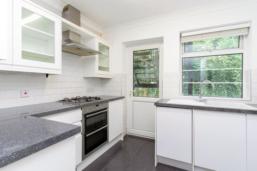 Flat Brighton Road in Greater London