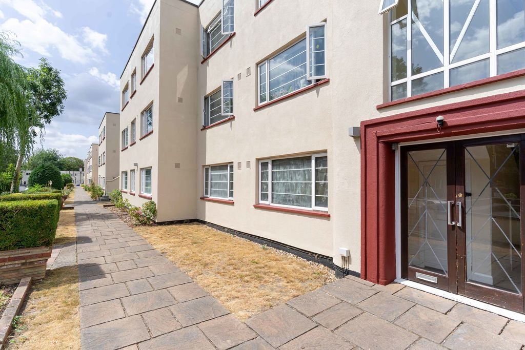 Flat Brighton Road in Greater London