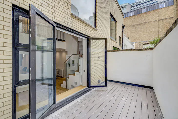 House Cavendish Mews South in City of Westminster