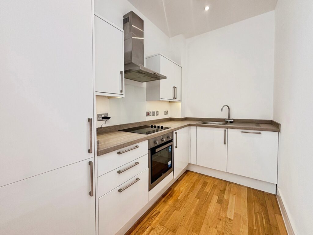 Flat Bartley Way in Hart