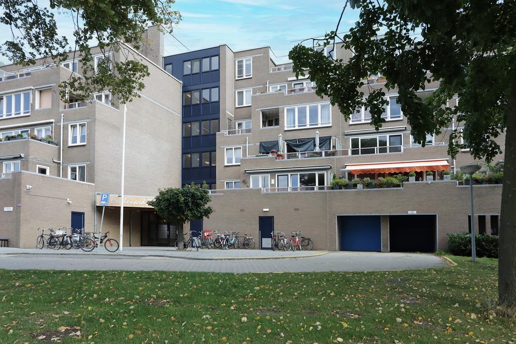 Appartement te huur: Urkwal, Almere