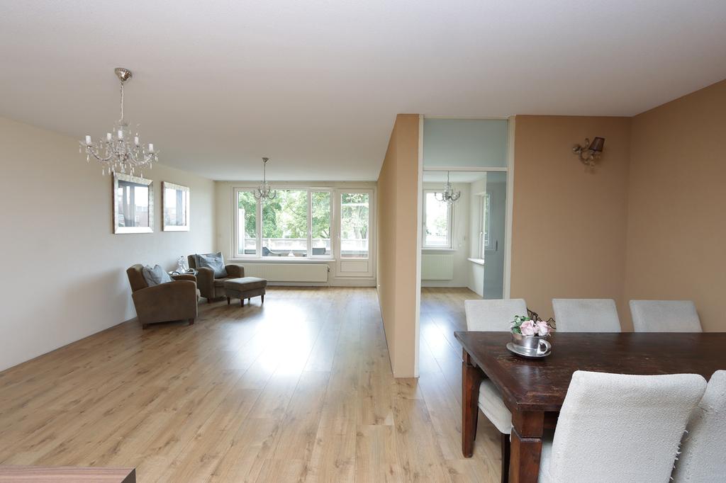 Appartement te huur: Urkwal, Almere
