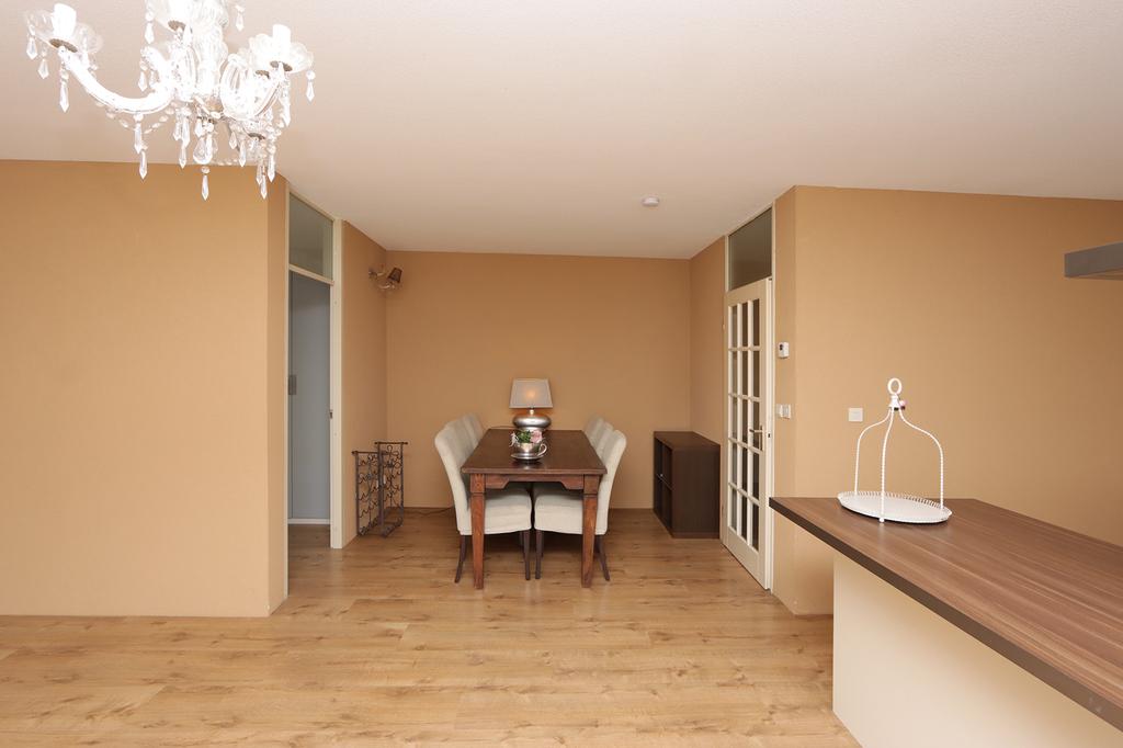 Appartement te huur: Urkwal, Almere