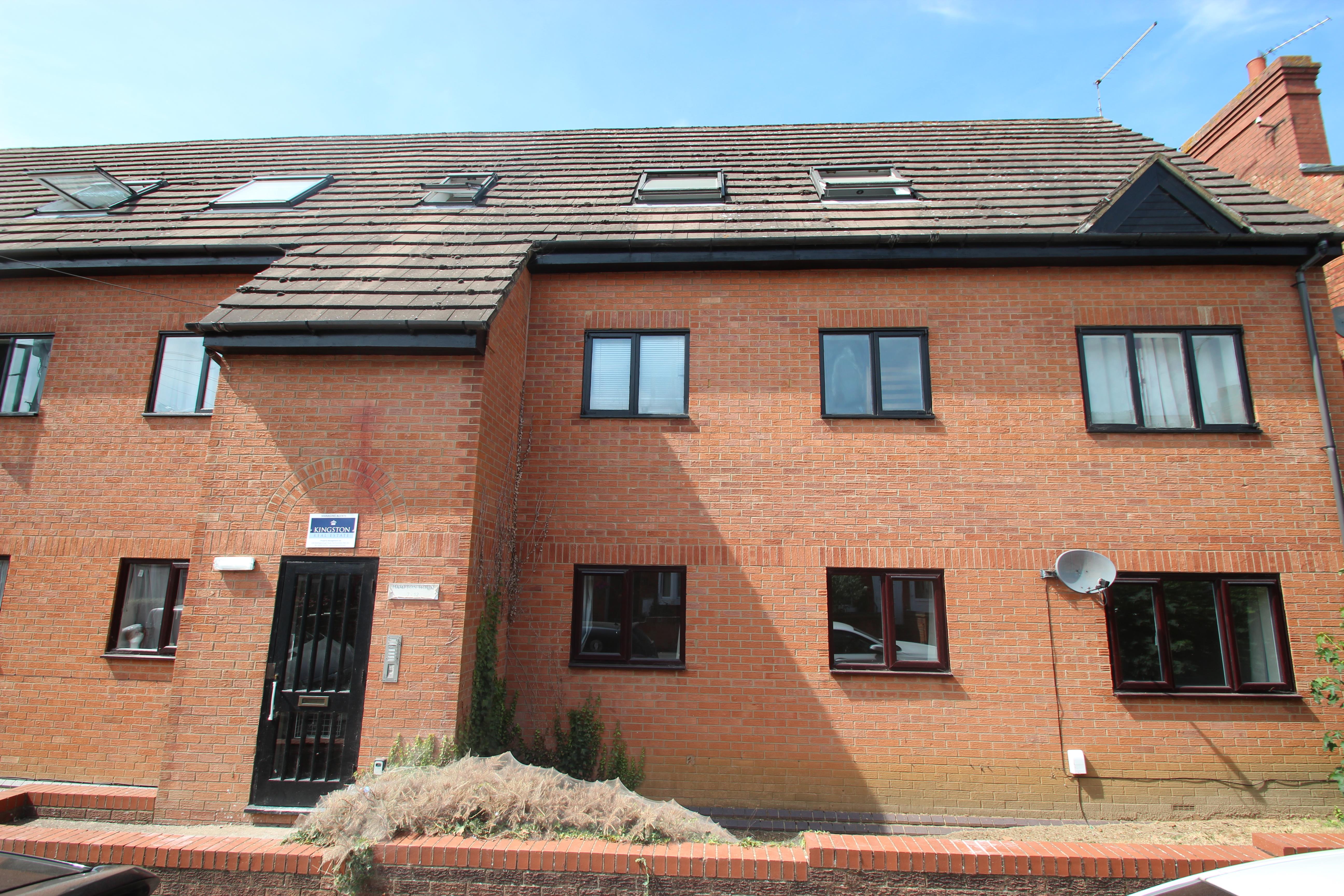 Flat Portland Road in Rushden