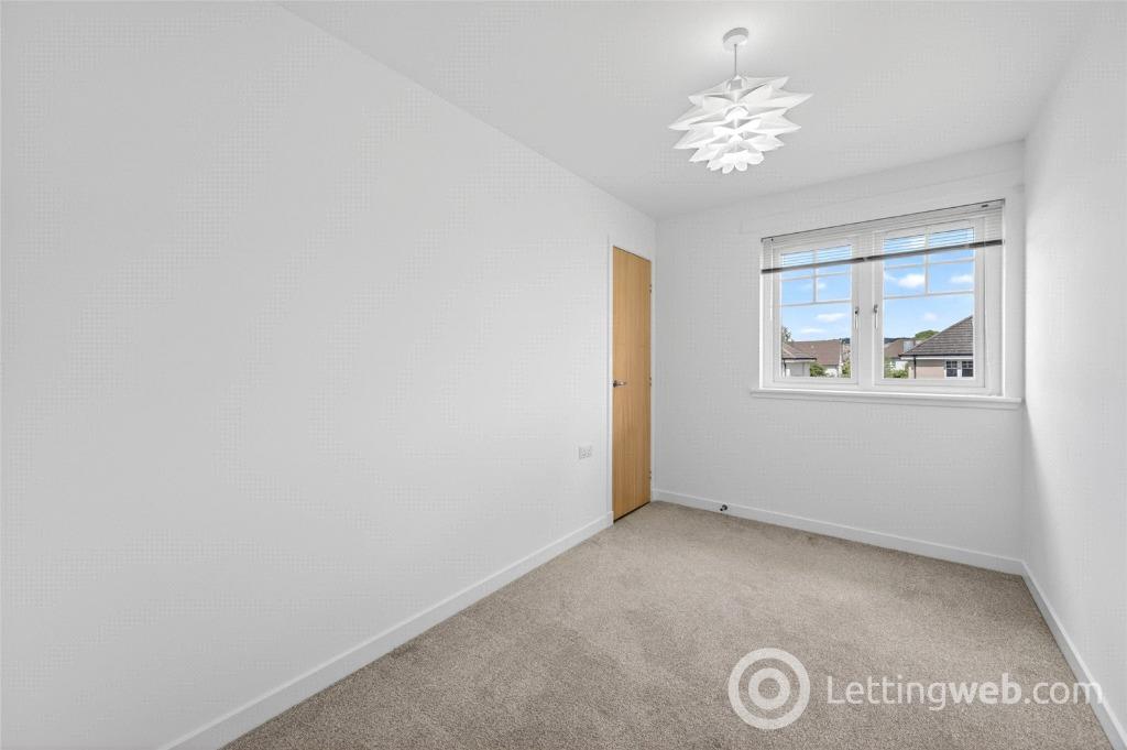 Flat Mackie Place in Westhill