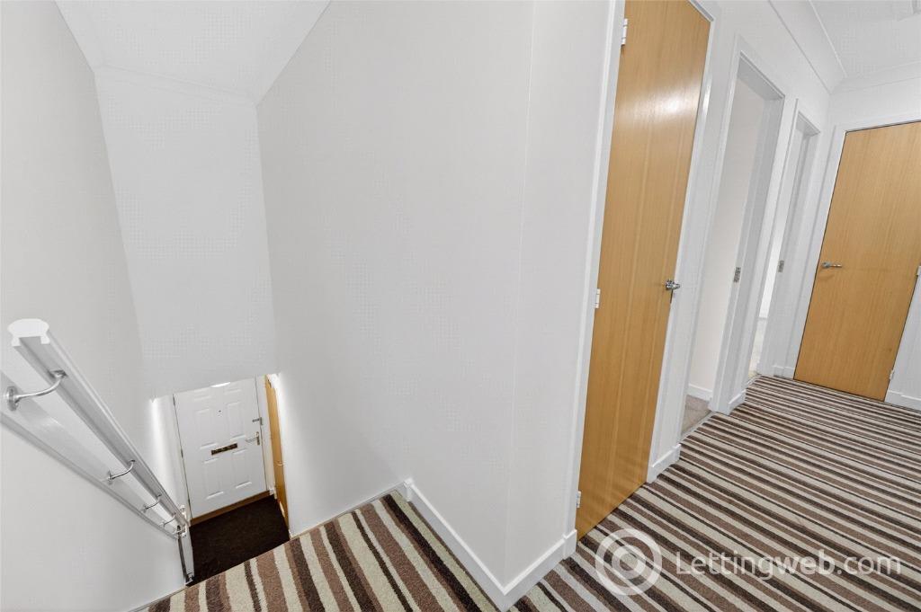 Flat Mackie Place in Westhill