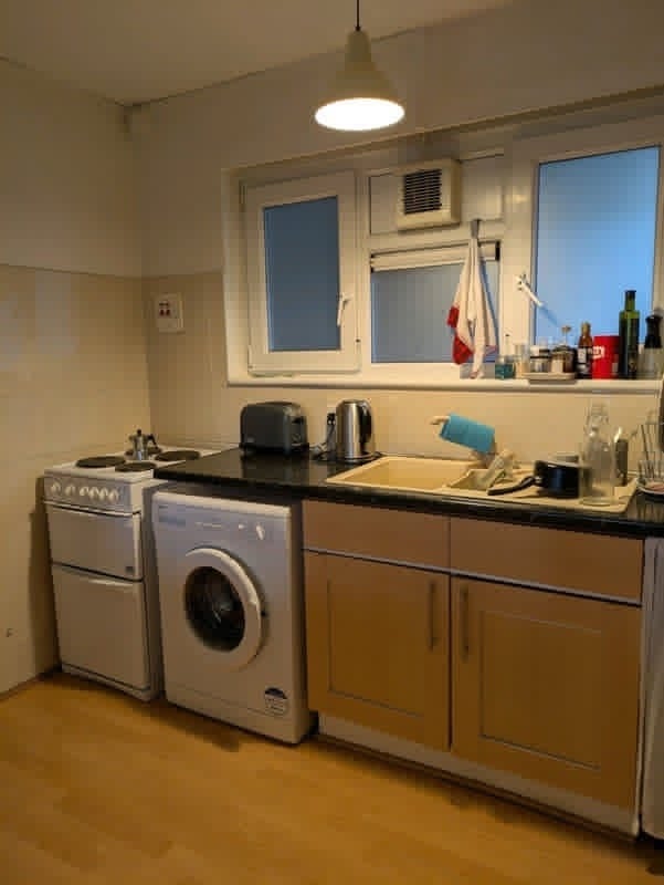 Room President Street in Greater London