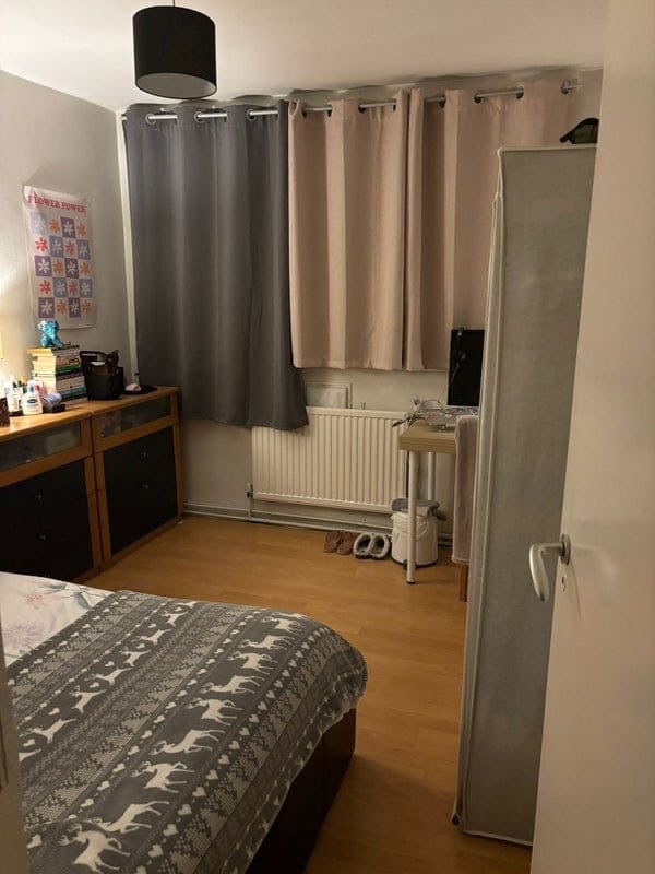 Room President Street in Greater London