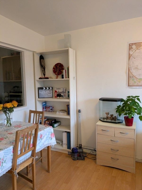 Room President Street in Greater London