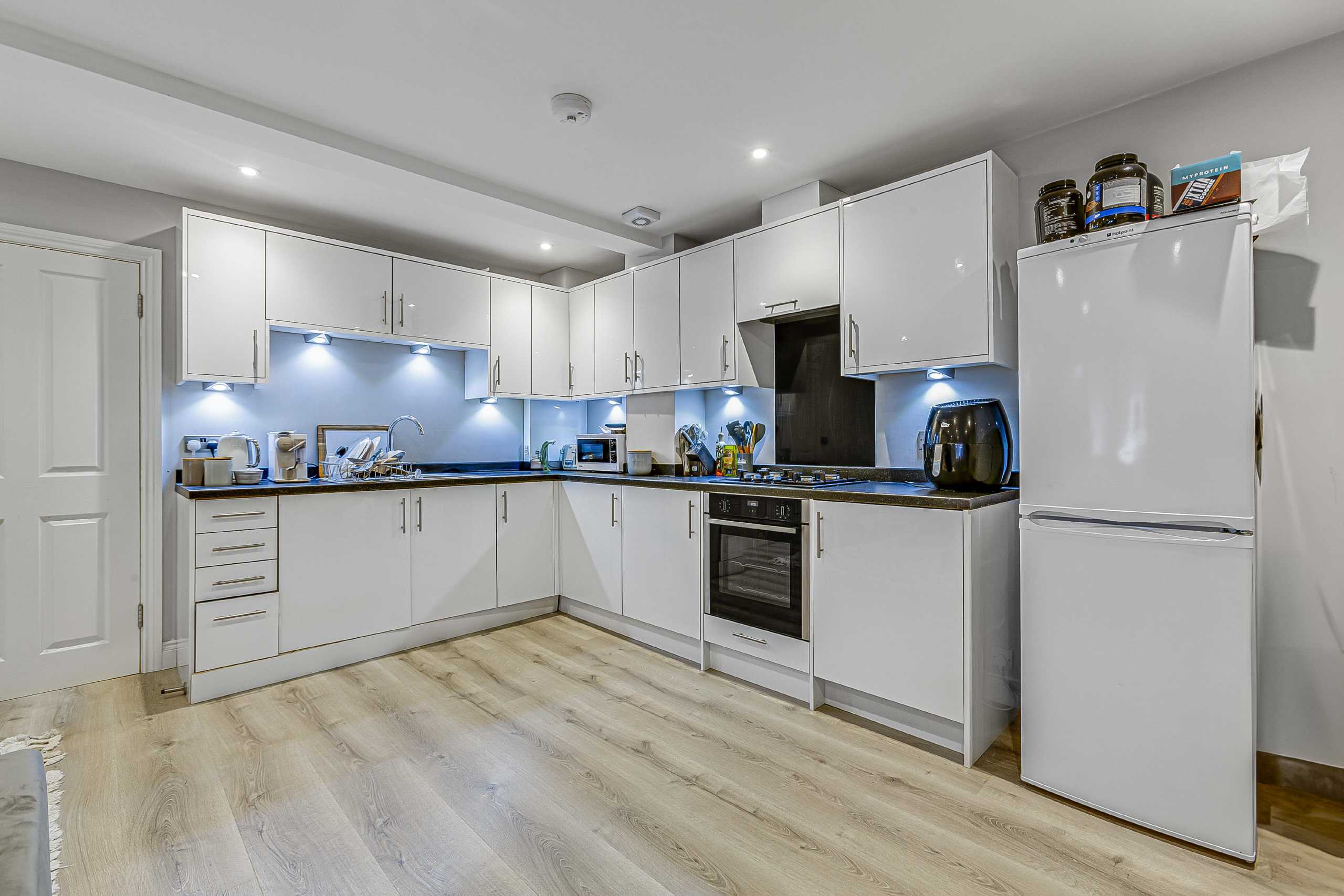 Flat Graham Road in Greater London