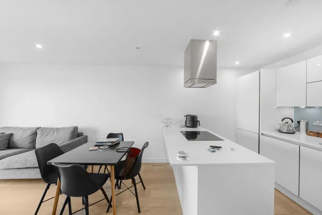 Flat Yabsley Street in Greater London