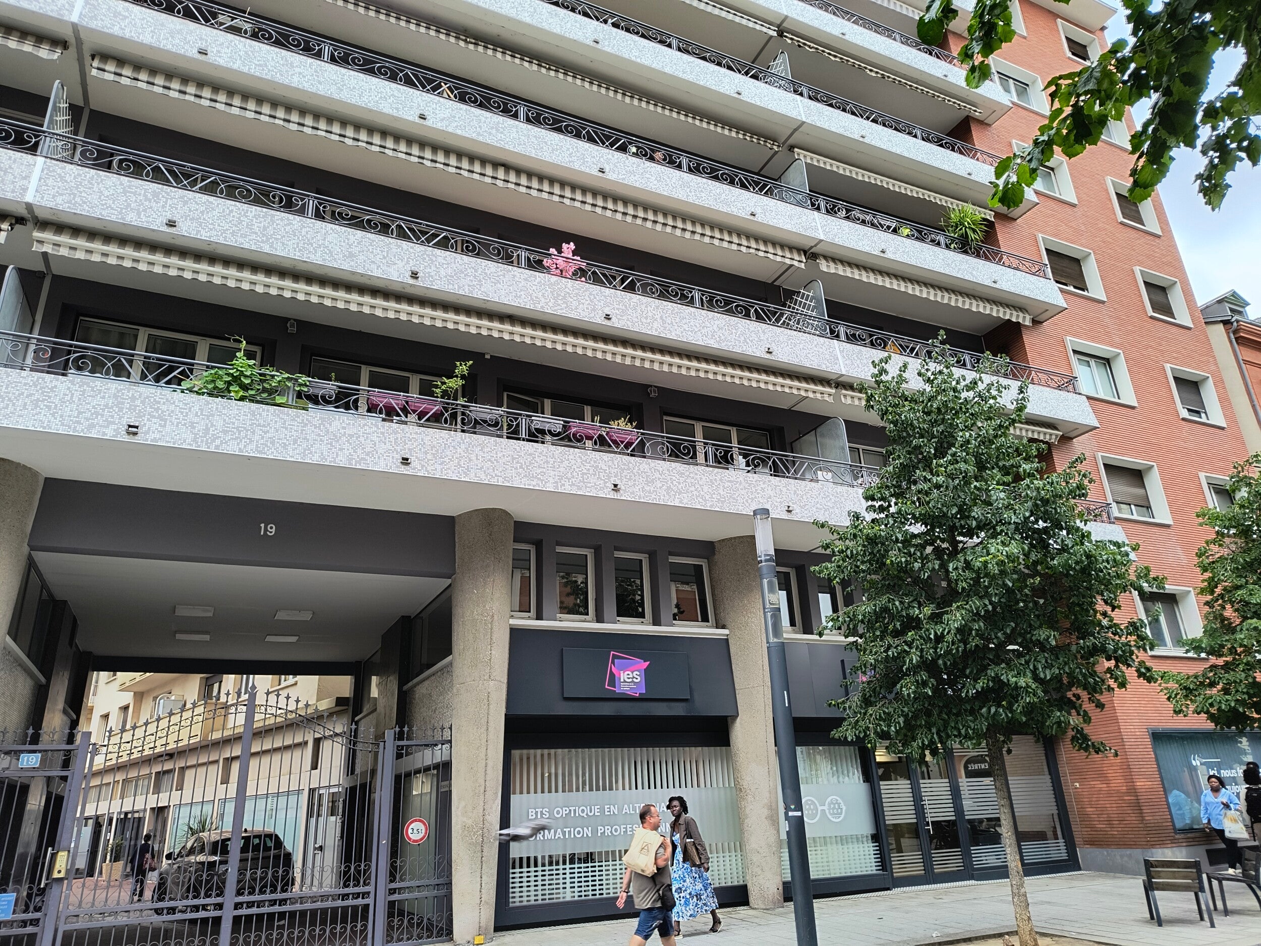 Flat Rue de Bayard in Toulouse