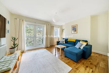 Flat Lambeth Walk in Greater London