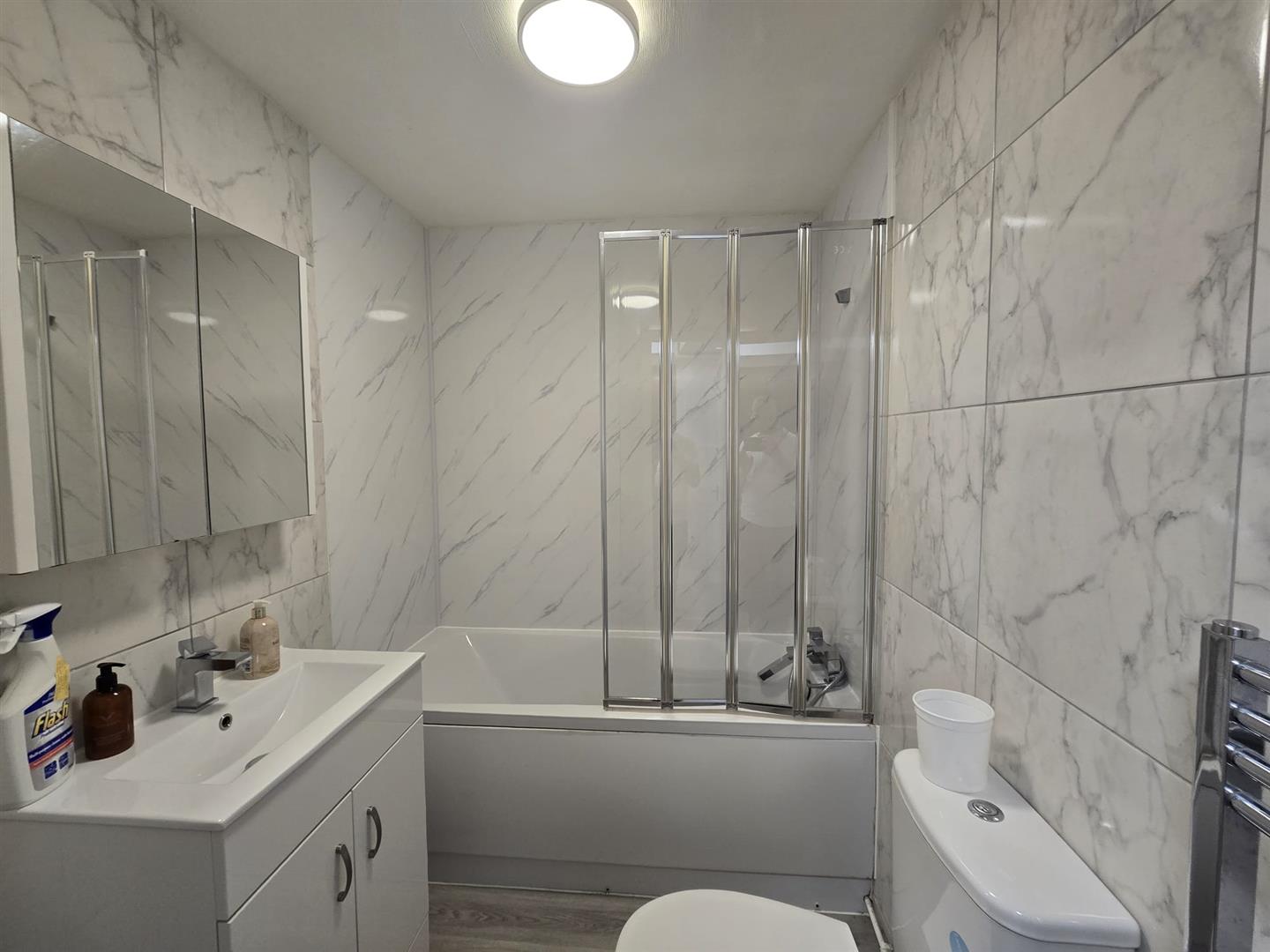 Flat Harringay Road in Greater London