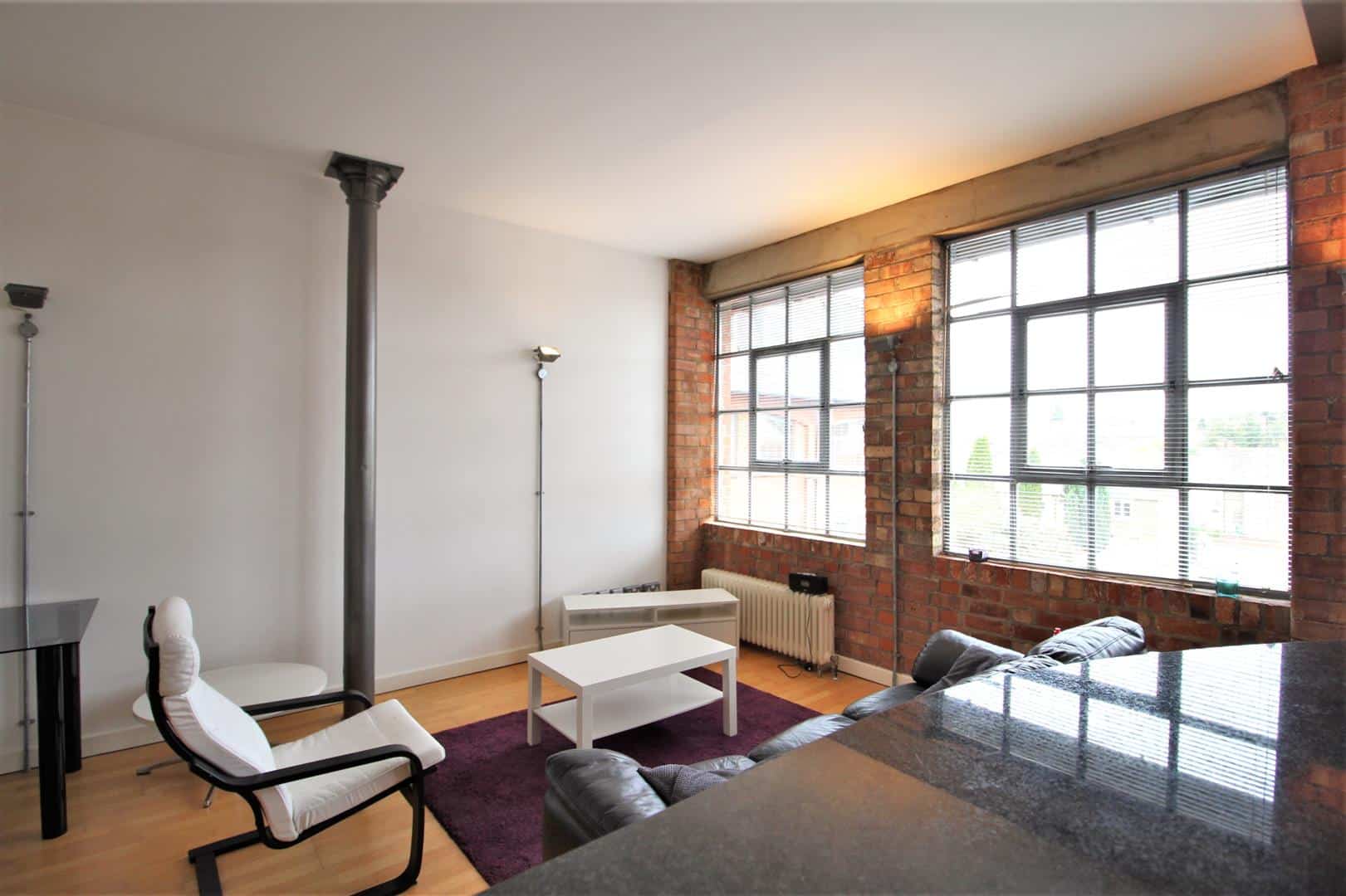 Flat Balfour Road in Northampton