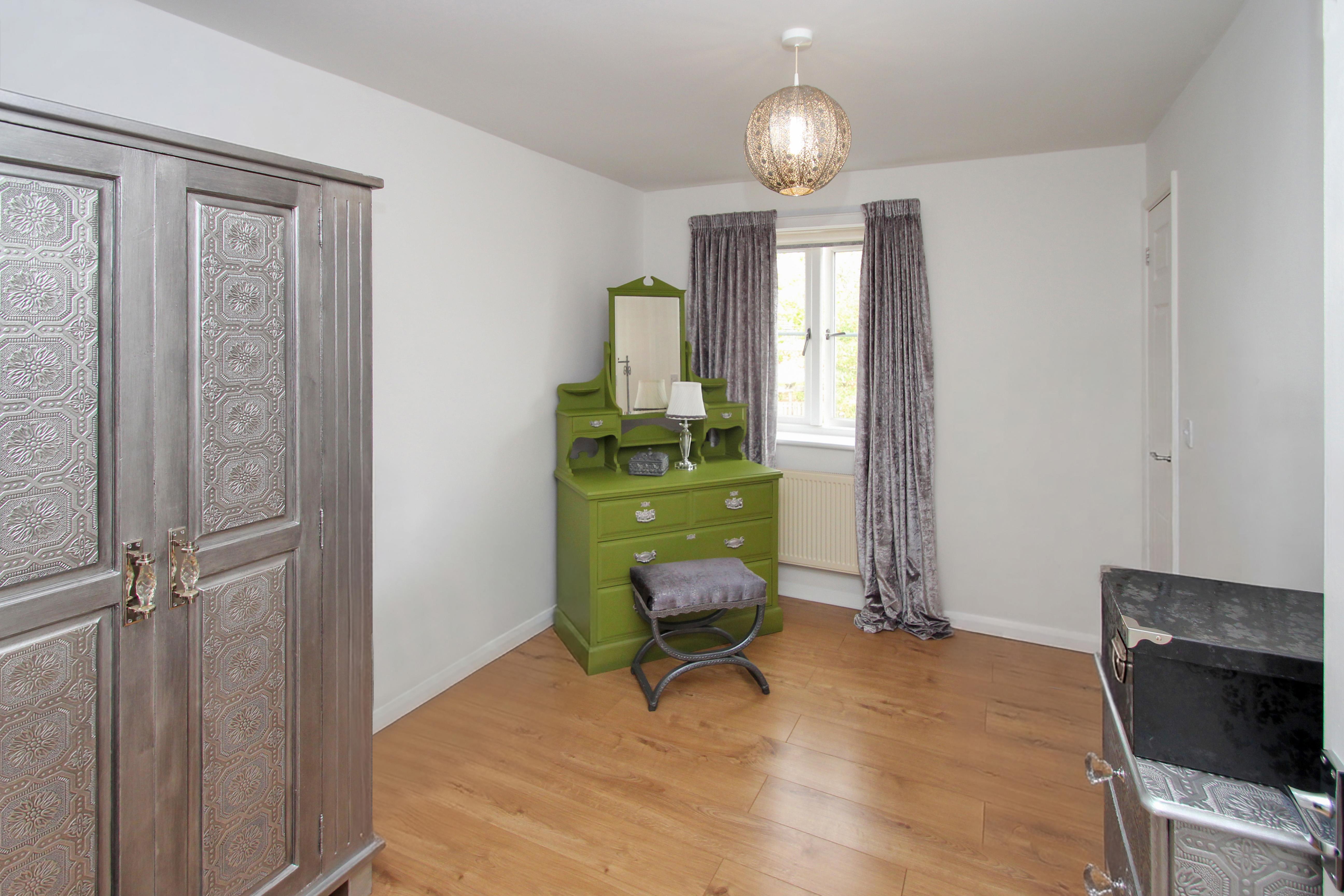 Flat Covallen Court in Rushden