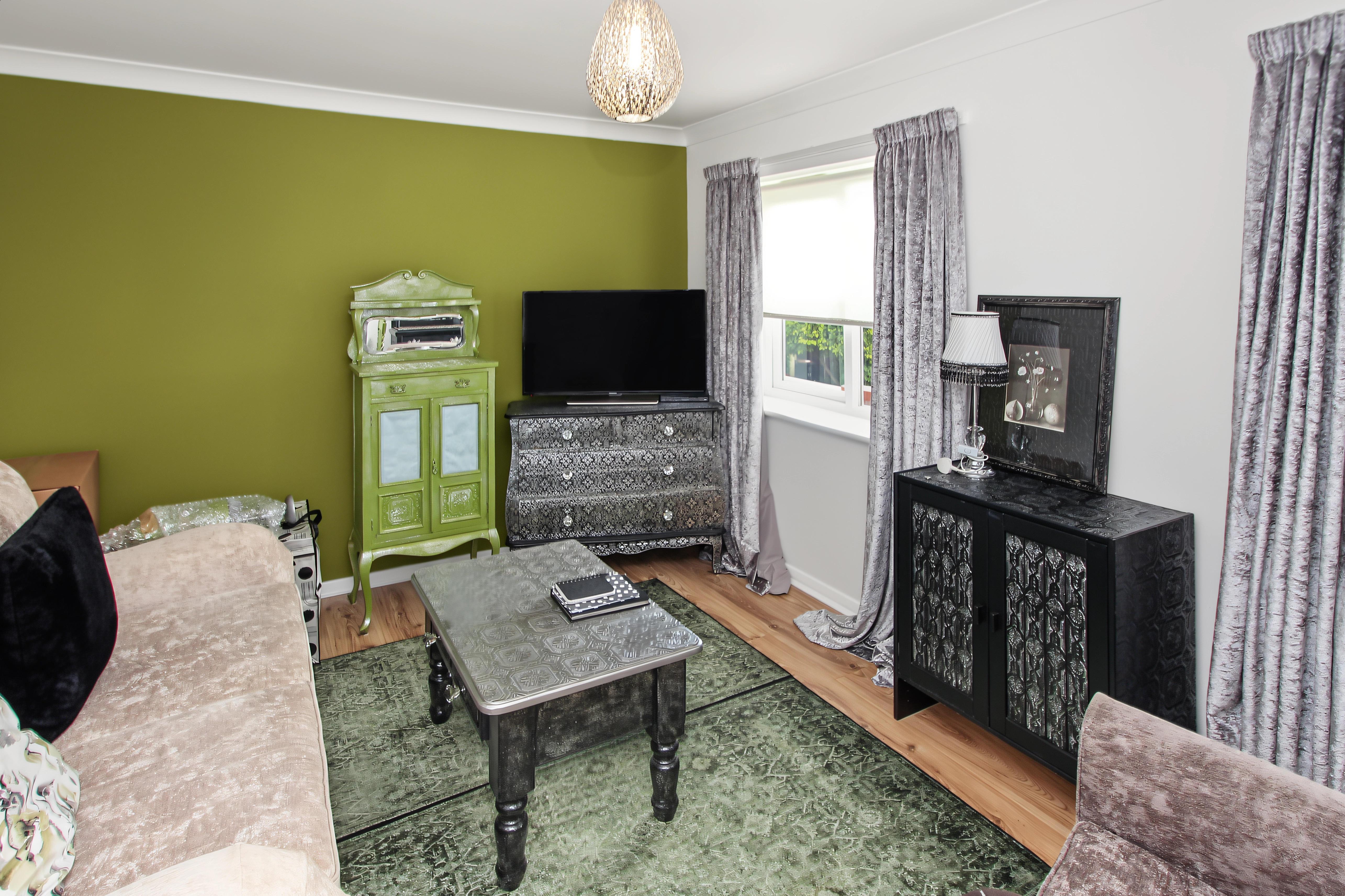 Flat Covallen Court in Rushden