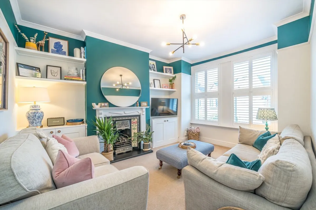 Flat Inglemere Road in Greater London