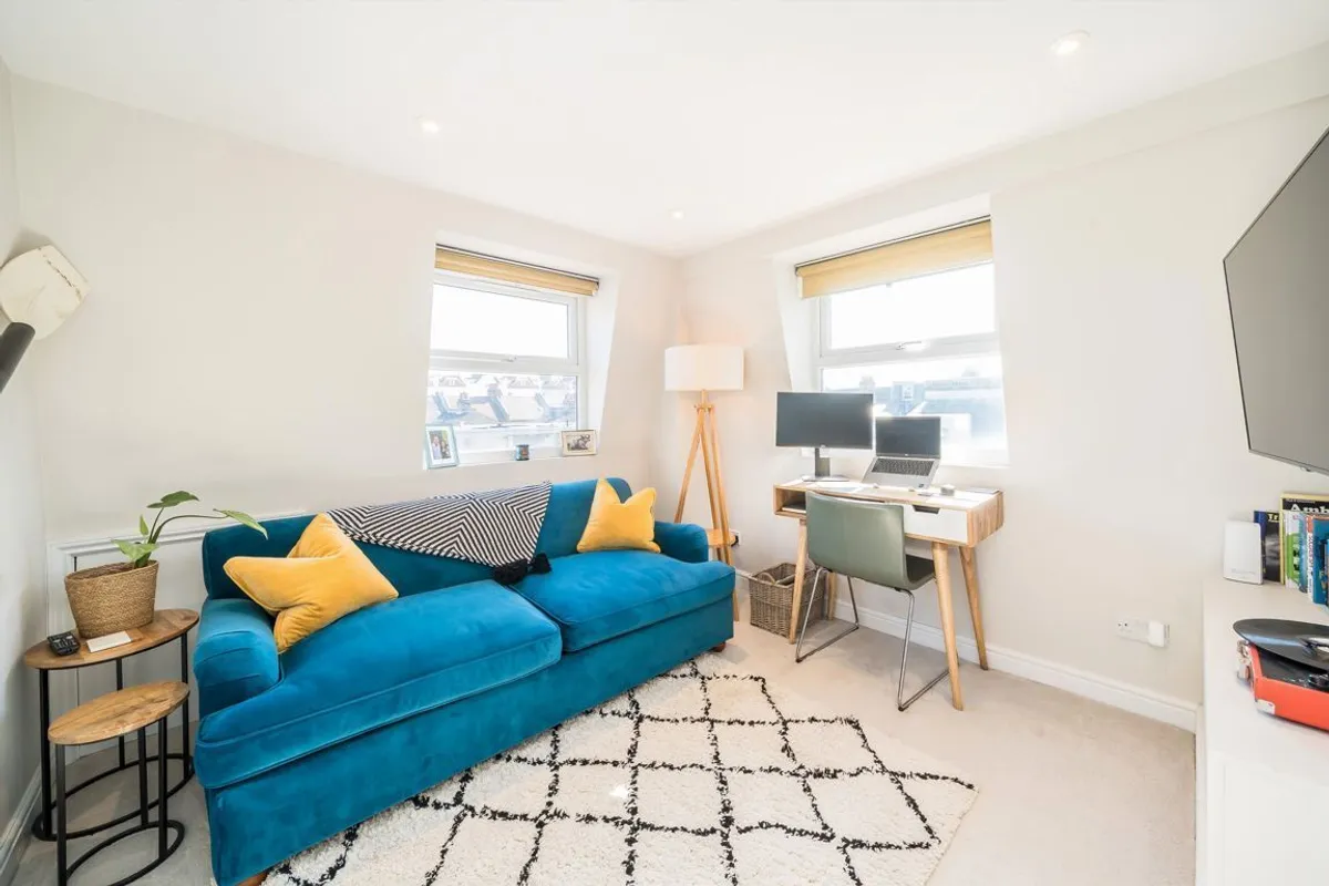 Flat Inglemere Road in Greater London
