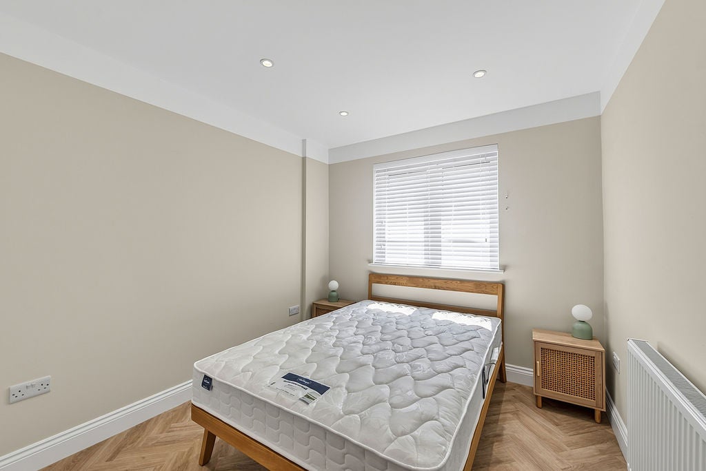 Flat Montgomerie Road in Portsmouth