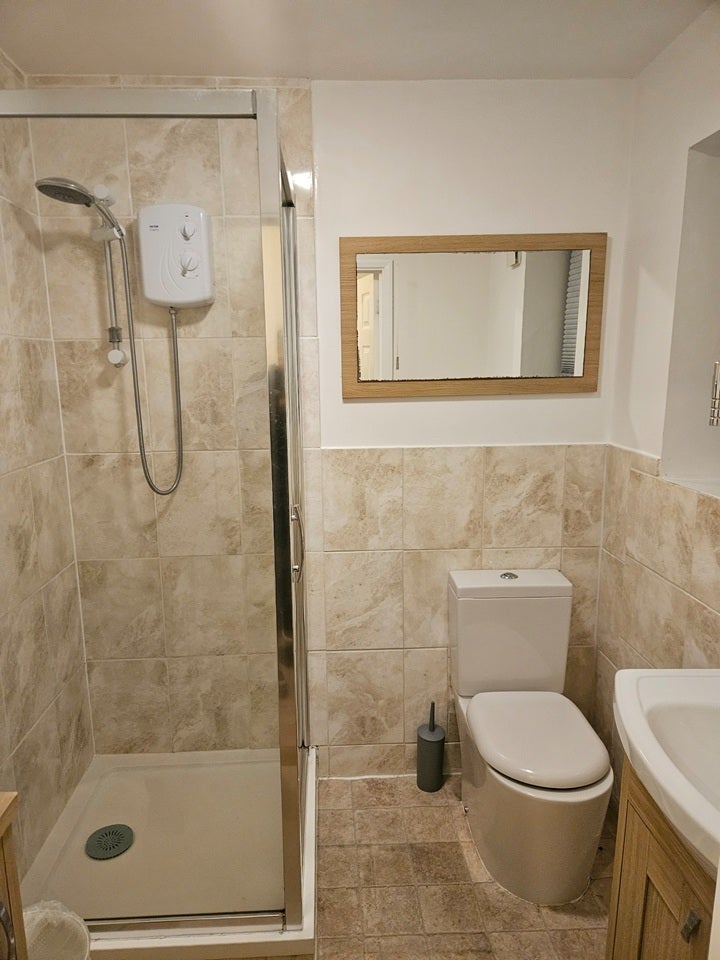Room Brown Street in Rainham