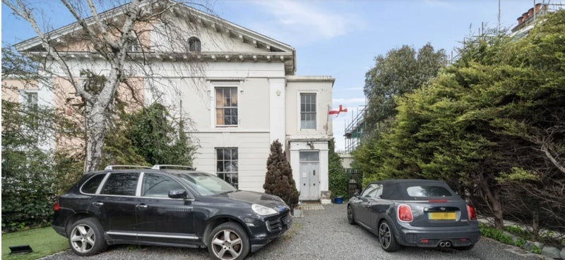 Room Shooters Hill Road in Greater London