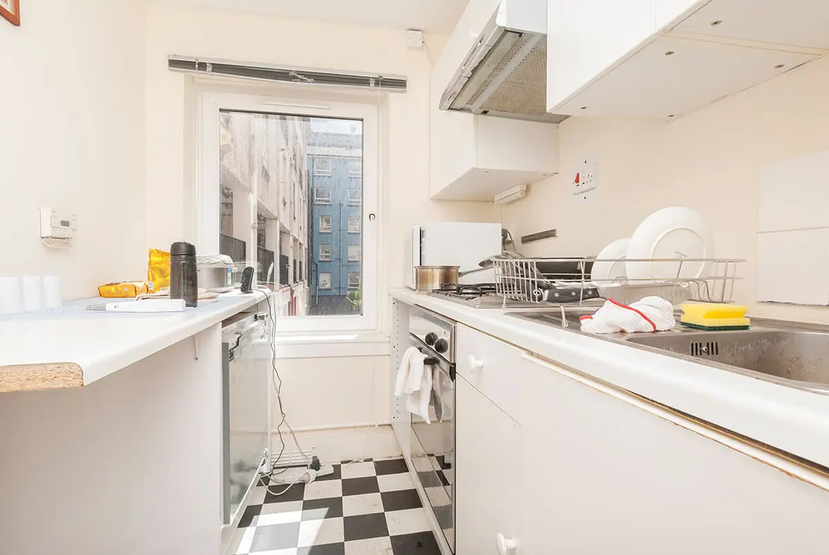 Flat Viewcraig Gardens in City of Edinburgh