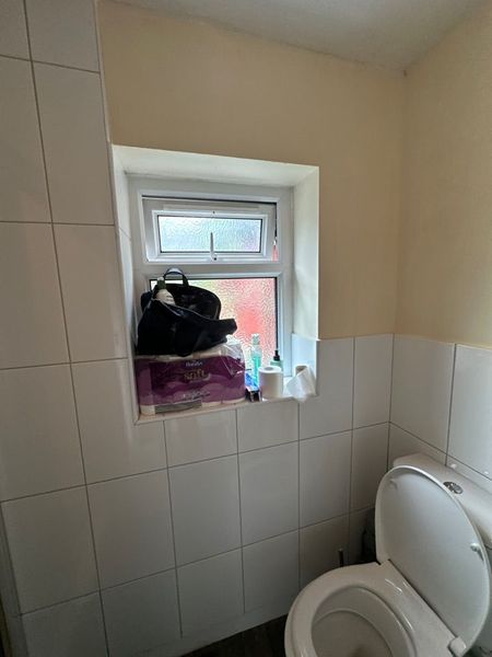 Room Treharris Street in Cardiff