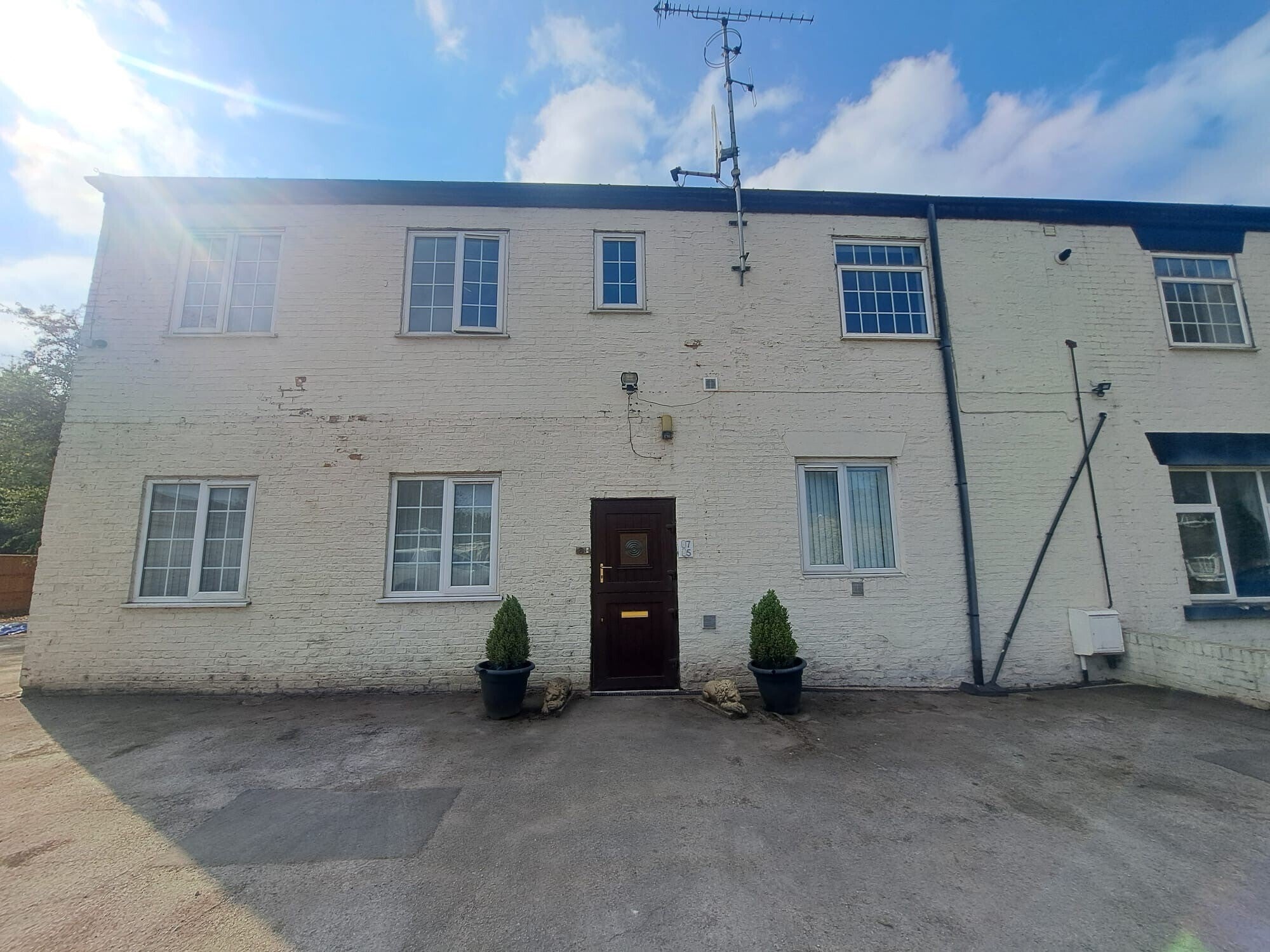 Flat Audenshaw Road in Tameside