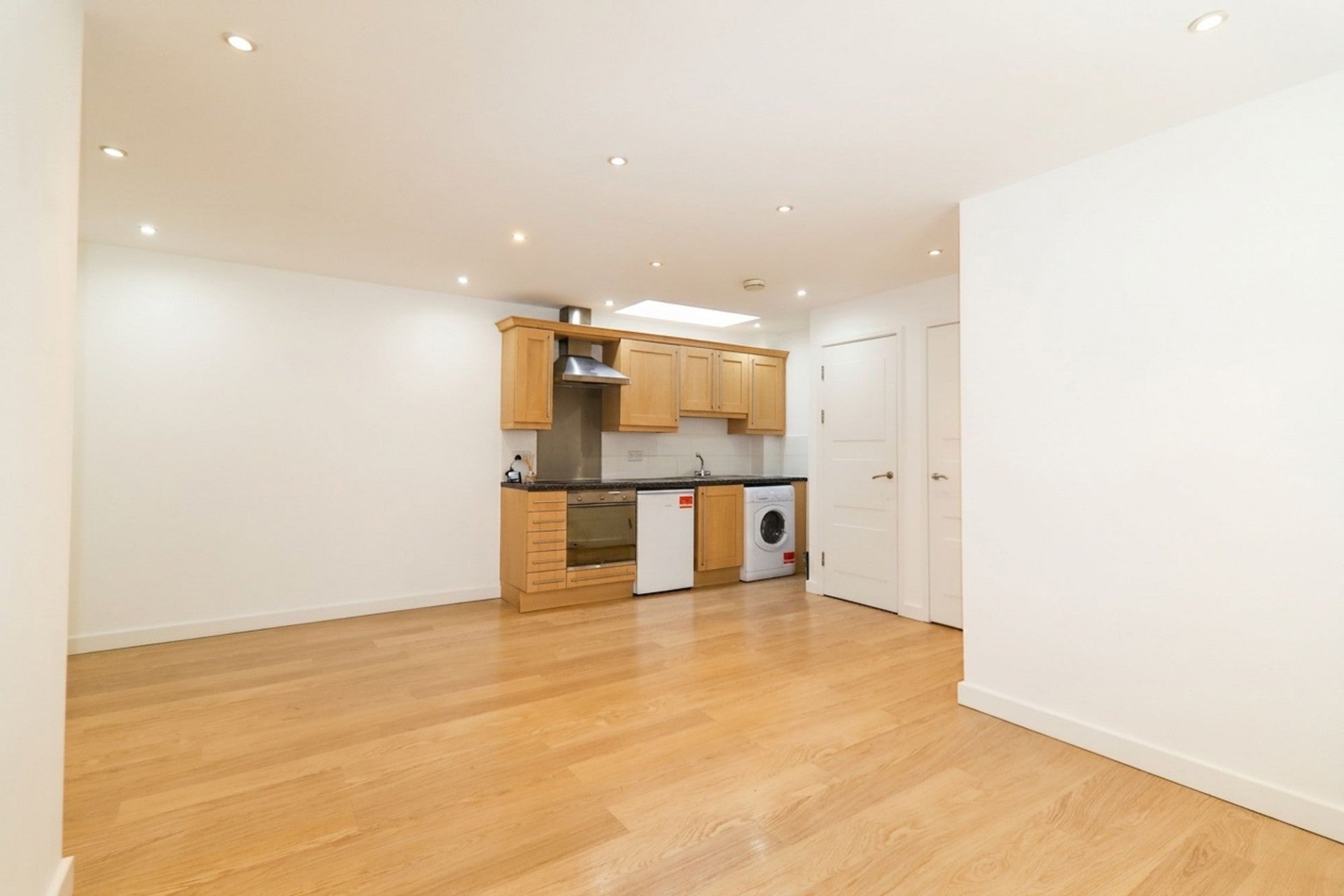 Flat Talbot Road in Three Rivers