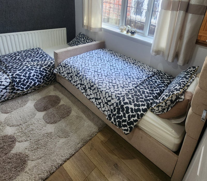 Flat Urmston Lane in Trafford