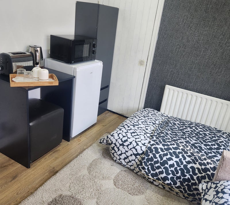 Flat Urmston Lane in Trafford