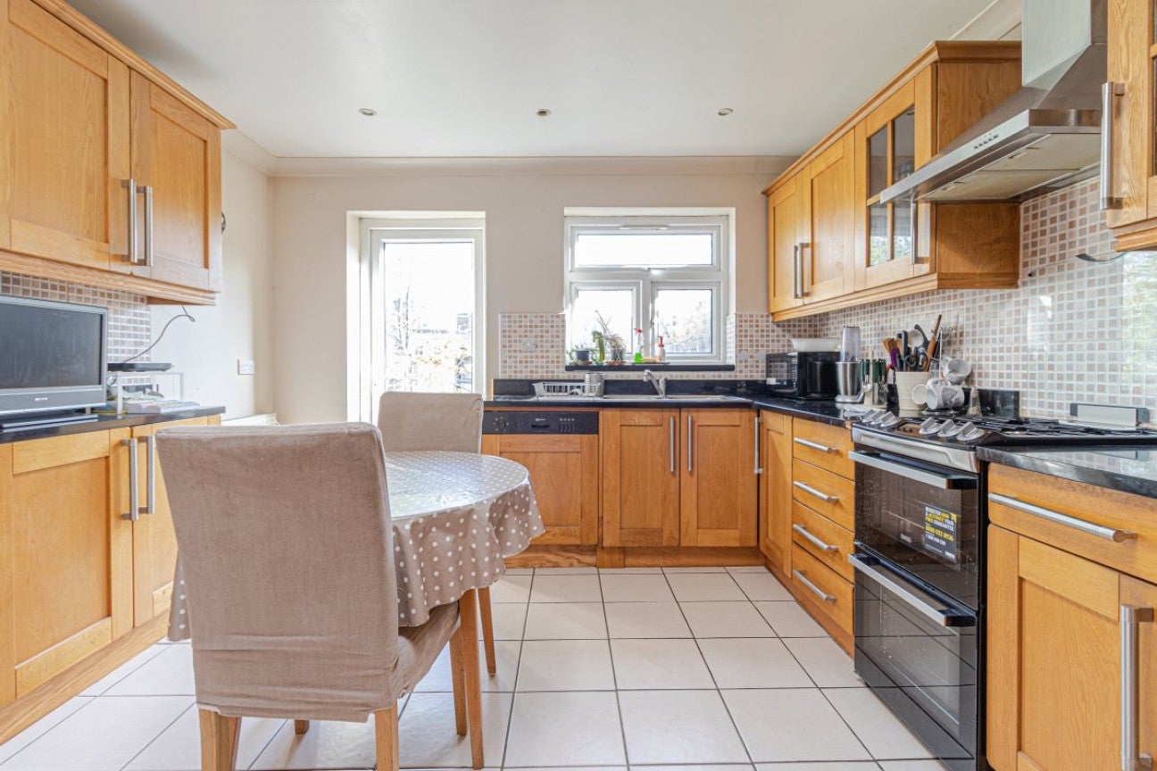 House Babington Road in Greater London