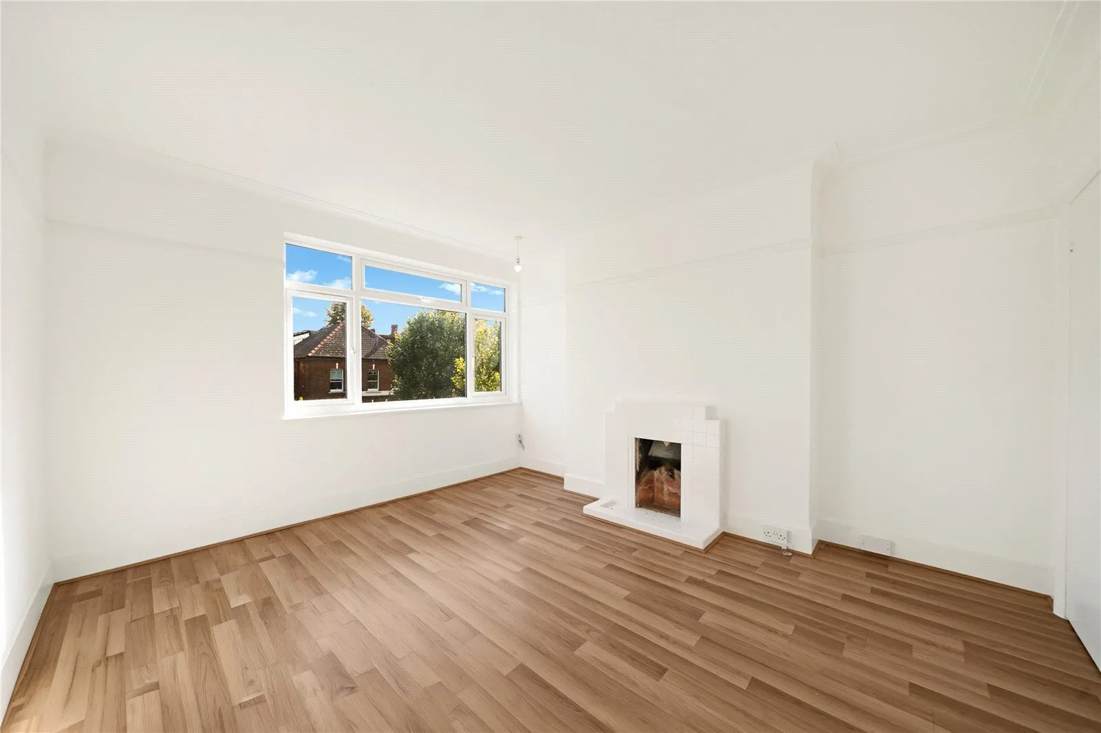 Flat Fordwych Road in Greater London