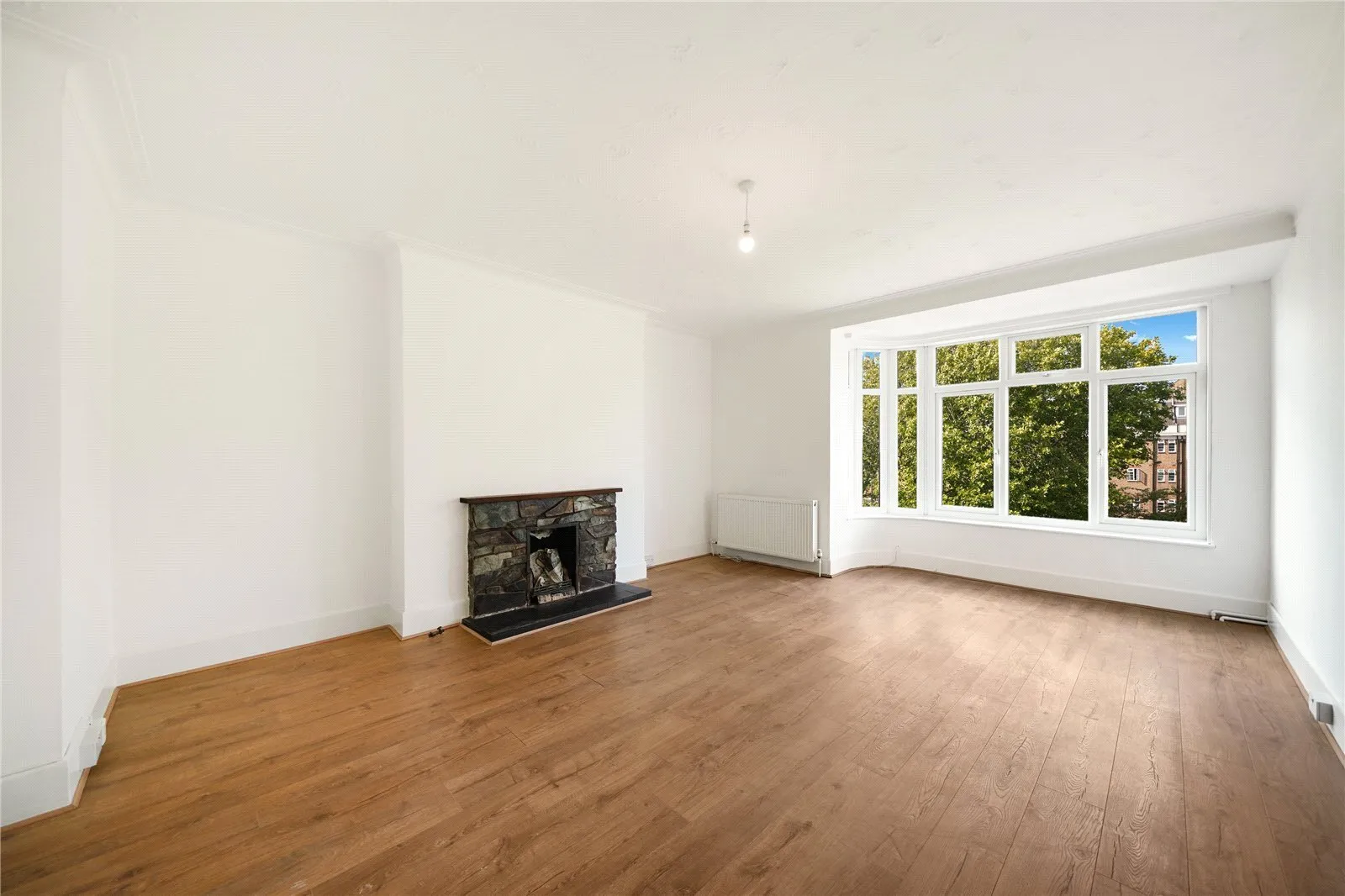 Flat Fordwych Road in Greater London