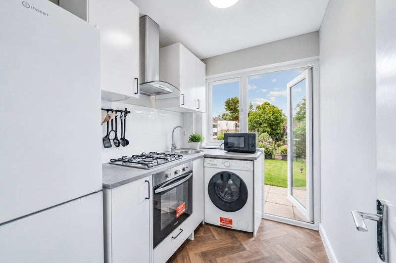 Room Chalklands in Greater London