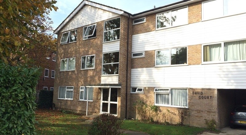 Flat Rosefield Road in Borough of Spelthorne