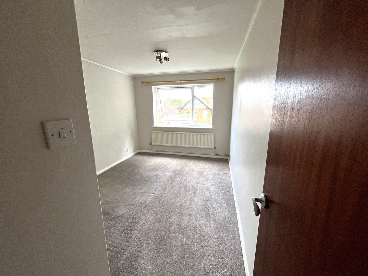 Flat Rosefield Road in Borough of Spelthorne