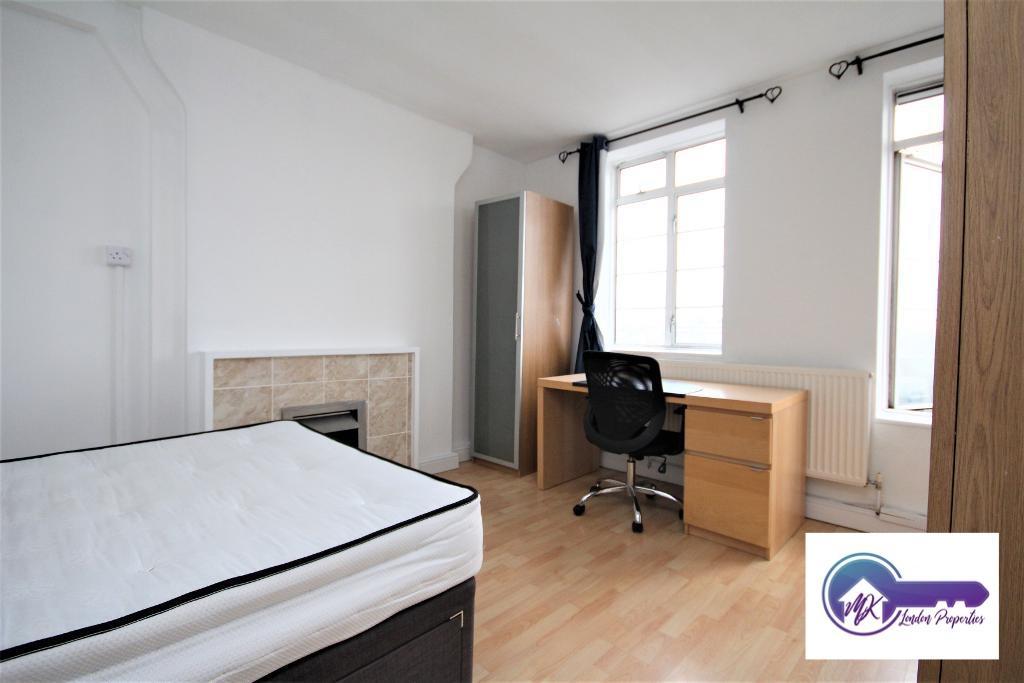 Flat Arbour Square in Greater London