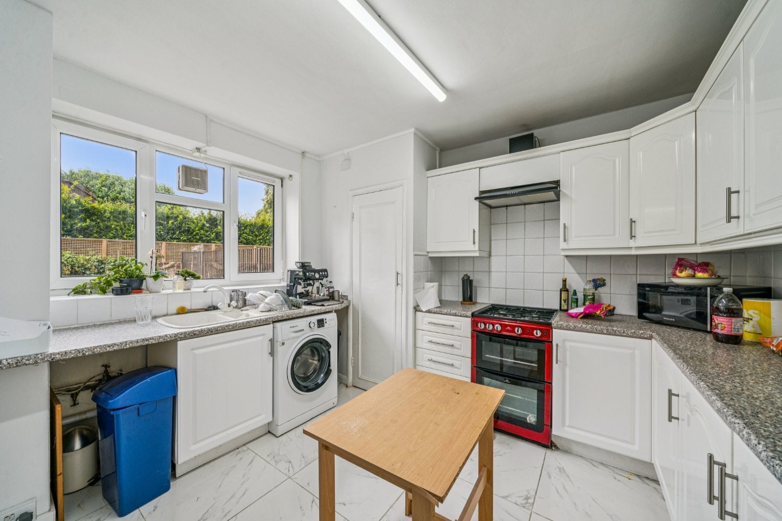 Flat Spencer Park in Greater London
