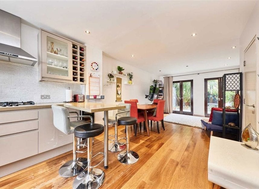 House Palfrey Place in Greater London