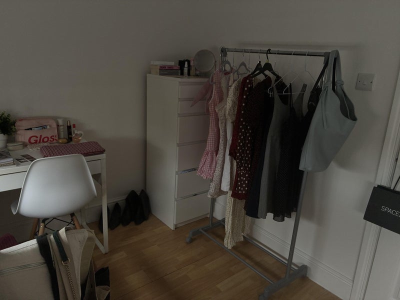 Room Drummond Street in Greater London
