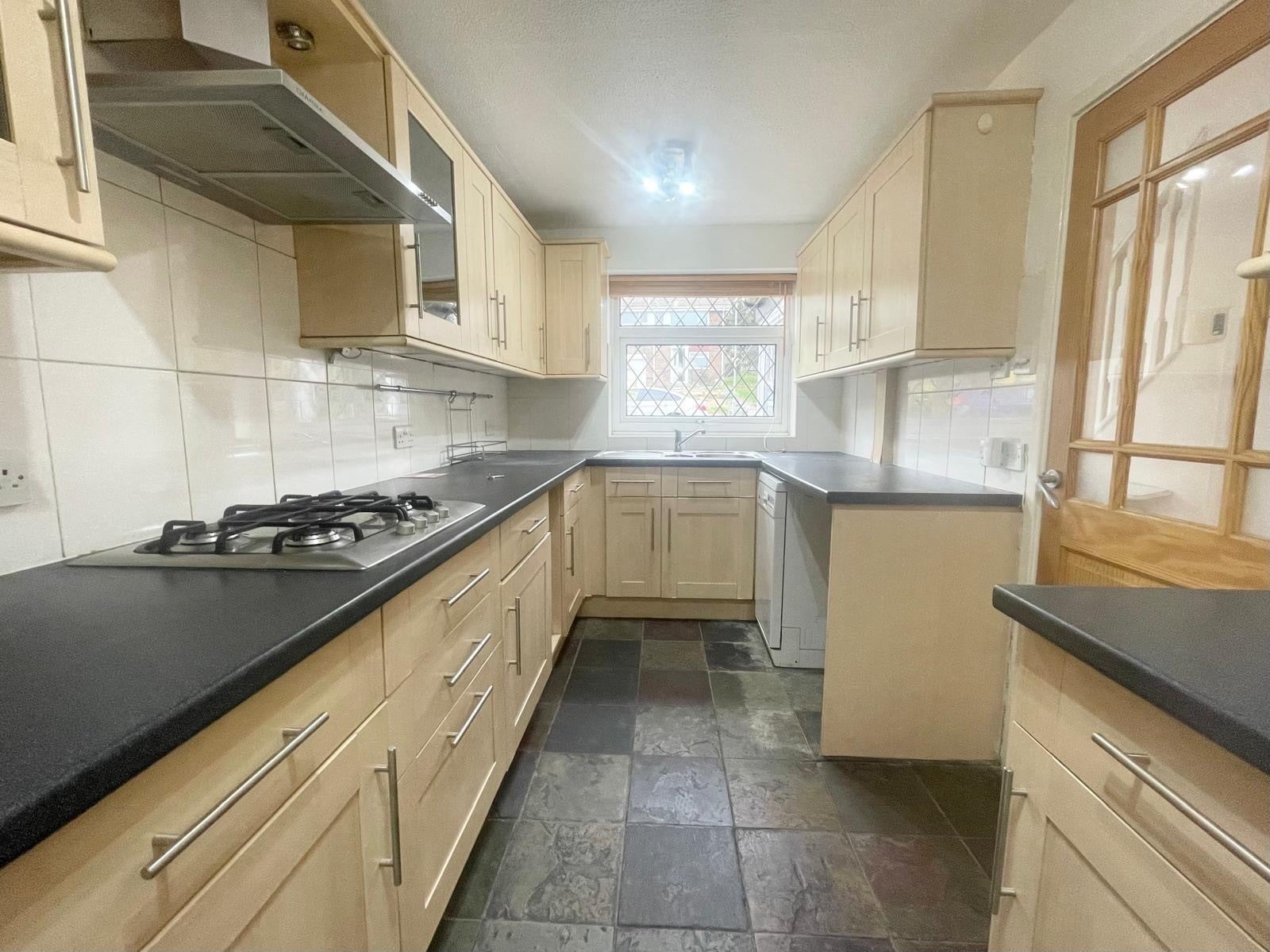 Flat Ryarsh Crescent in Greater London