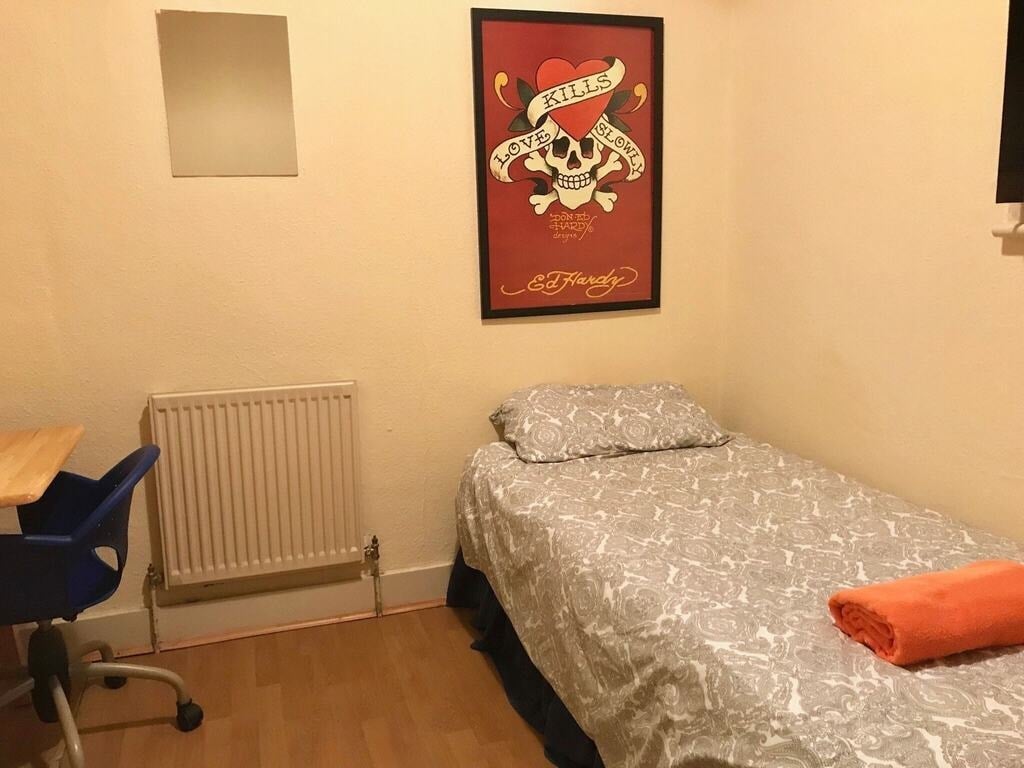 Room Anson Road in Greater London