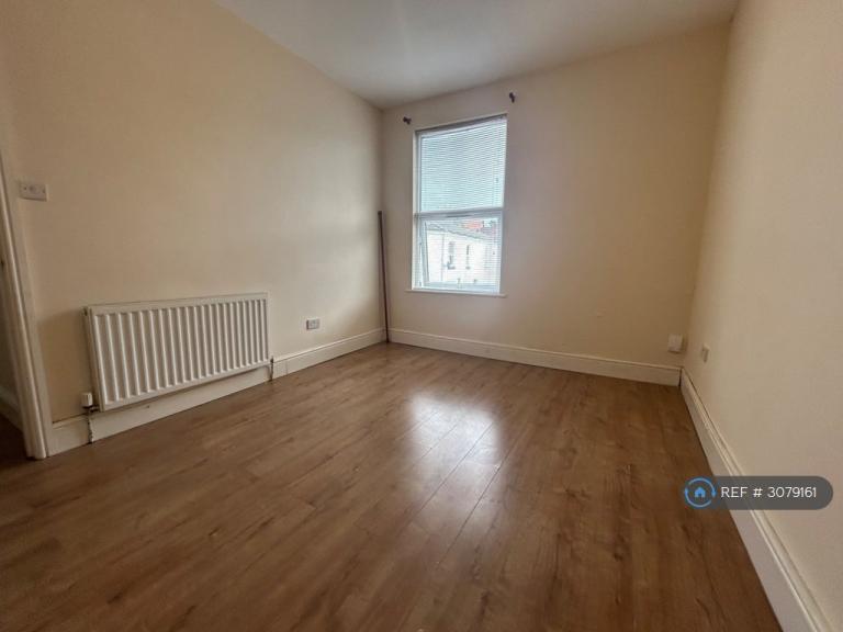 Flat Derby Road in Nottingham