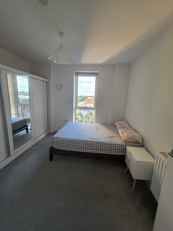 Room Hampden Road in Greater London