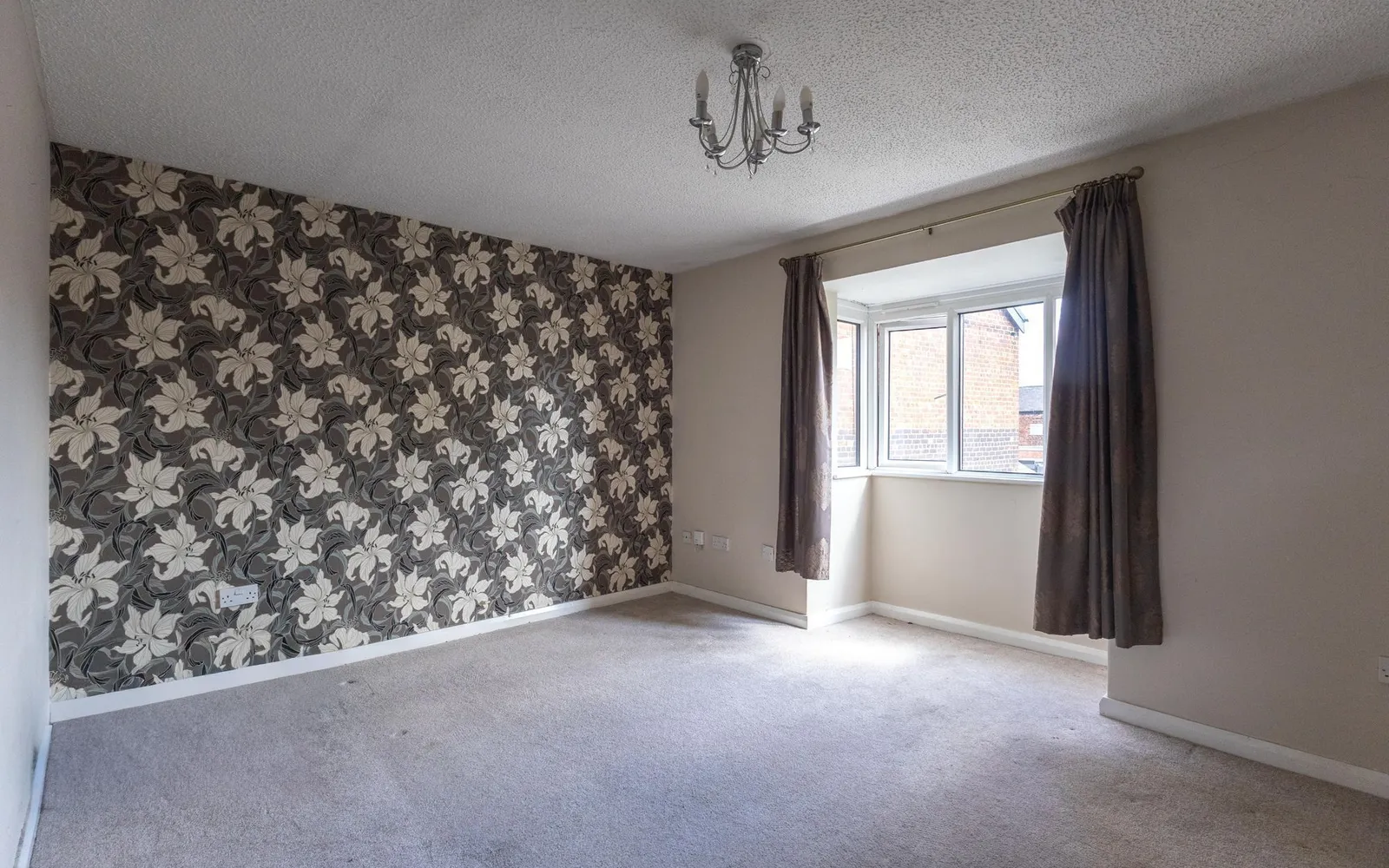 Flat Castle Court in Northwich
