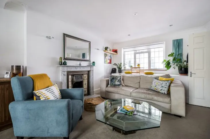 Flat Huntingdon Street in Greater London
