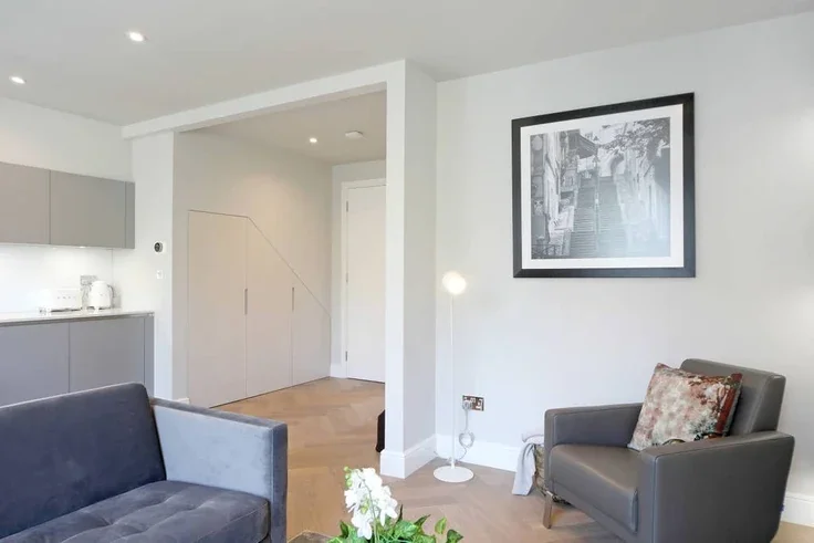 Flat Moorhouse Road in City of Westminster