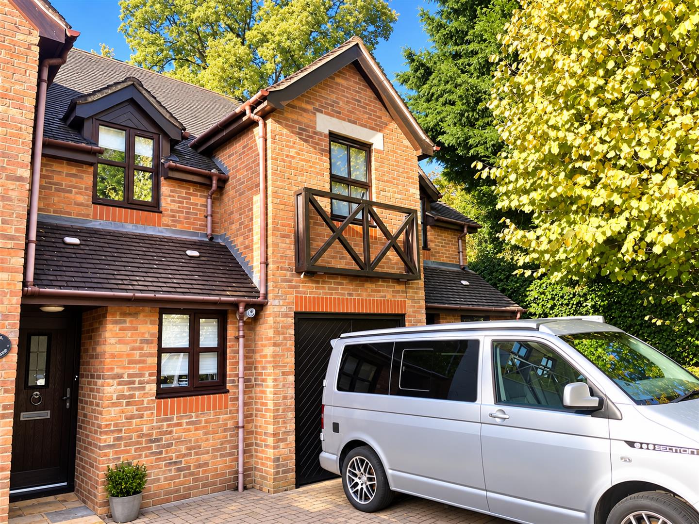 House Lower Village Road in Sunninghill